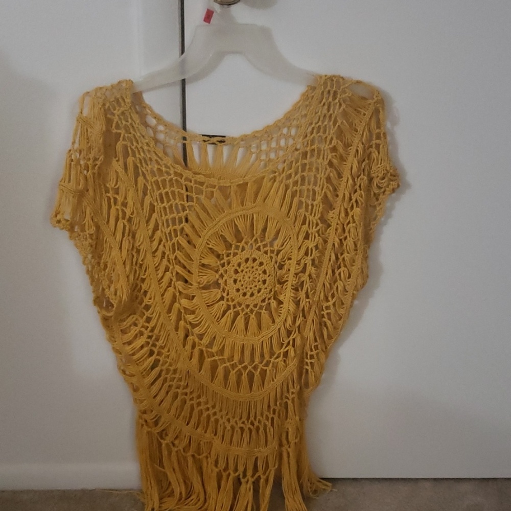 Yellow over piece